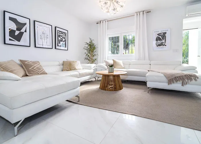 Benamara Εστεπόνα